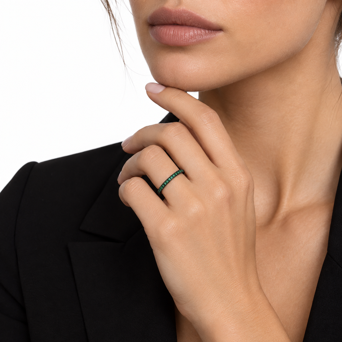 Eternity in oro black  18kt  e smeraldi