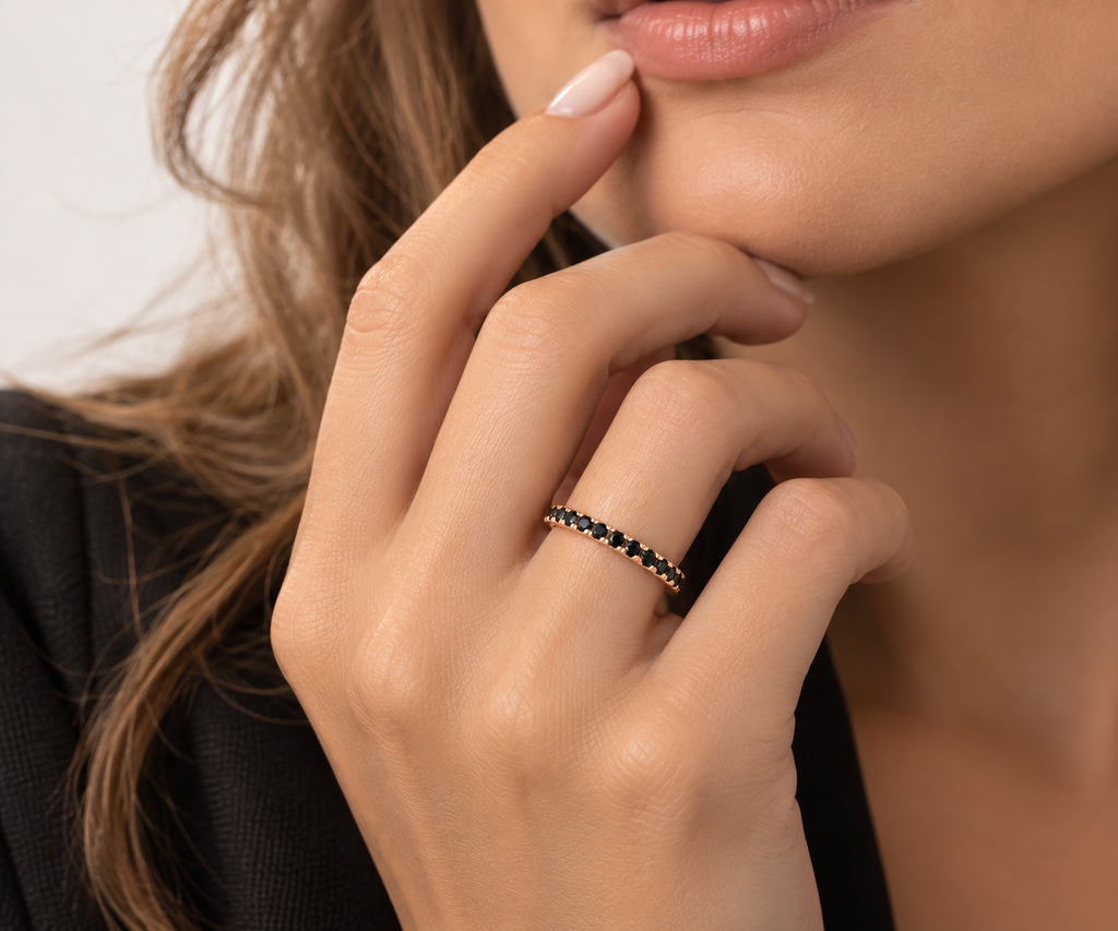 Eternity in oro rosa 18kt e diamanti black