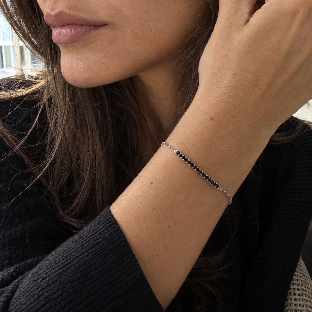 Bracciale in oro bianco 18kt e diamanti black ct 0,30