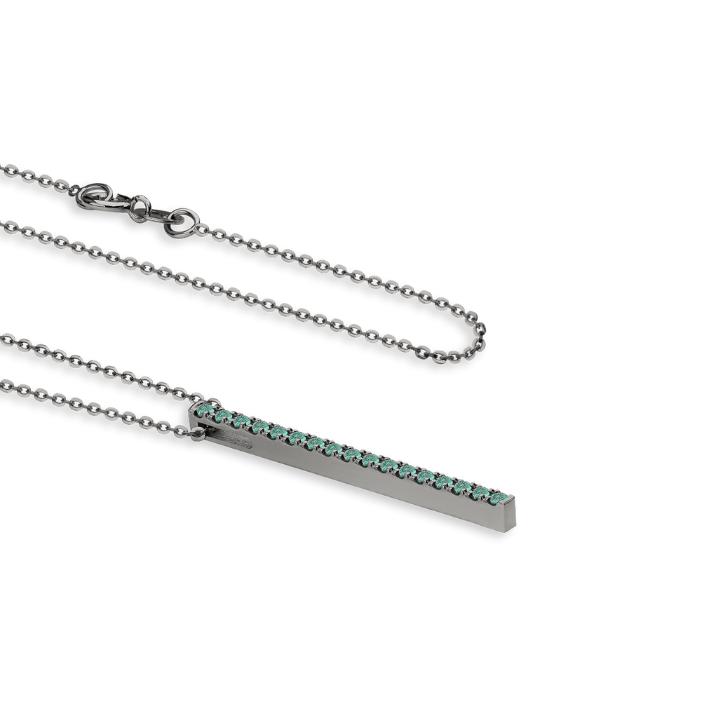 Collier en or noir 18 carats et émeraudes 0,20 ct