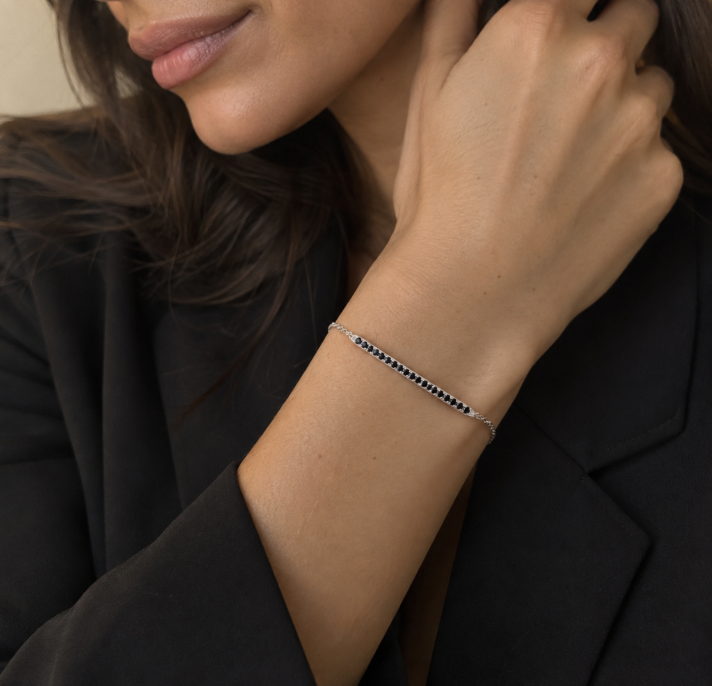 Armband aus 18-karätigem Schwarze-Gold mit schwarzen Diamanten, 0,30 Karat